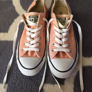 peach color converse